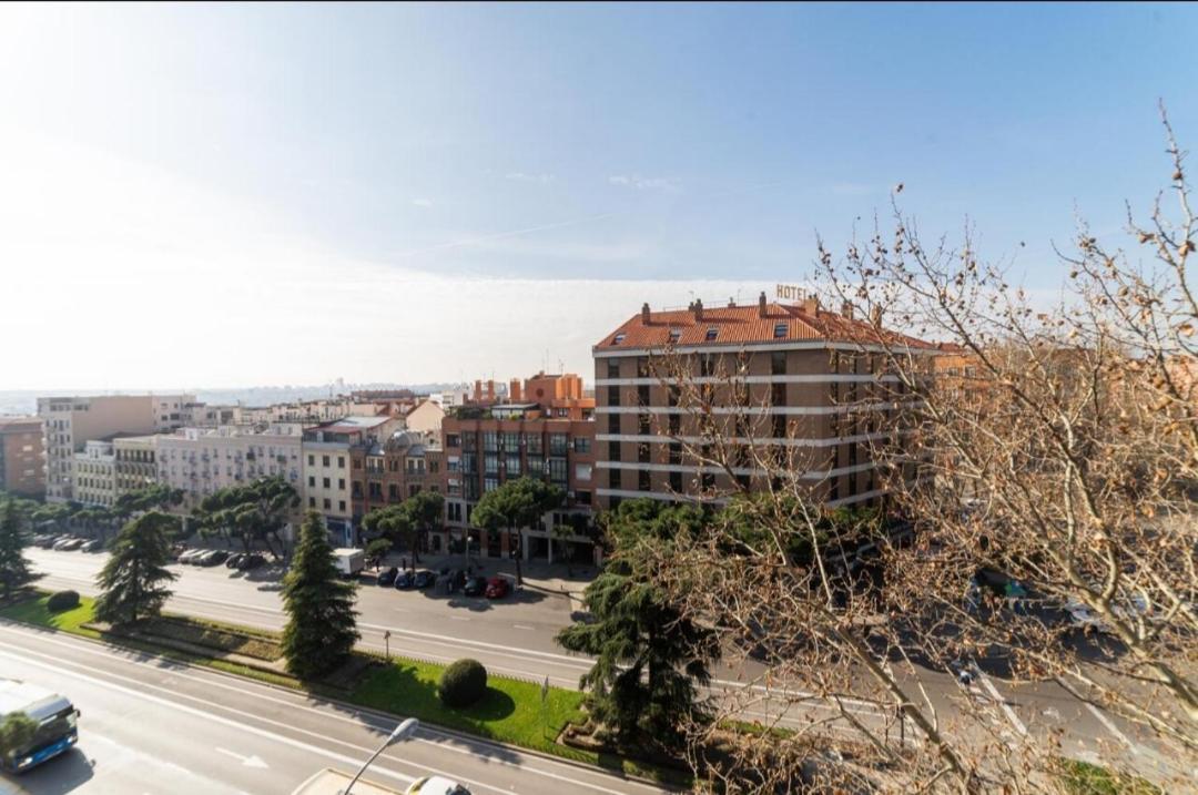 Apartament Glorieta Puerta De Toledo Madrid Exterior photo